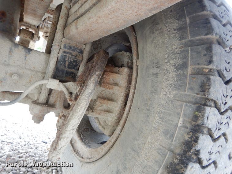 image for item DI8269 1994 Chevrolet Kodiak  dump truck