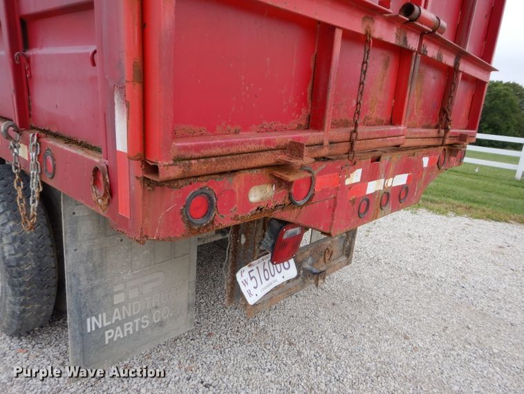 image for item DI8269 1994 Chevrolet Kodiak  dump truck