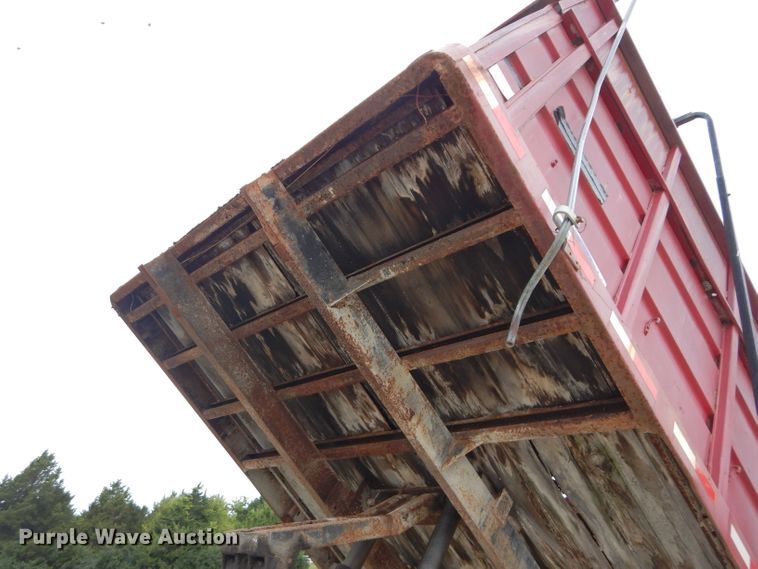 image for item DI8269 1994 Chevrolet Kodiak  dump truck