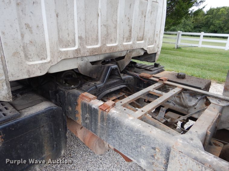 image for item DI8269 1994 Chevrolet Kodiak  dump truck