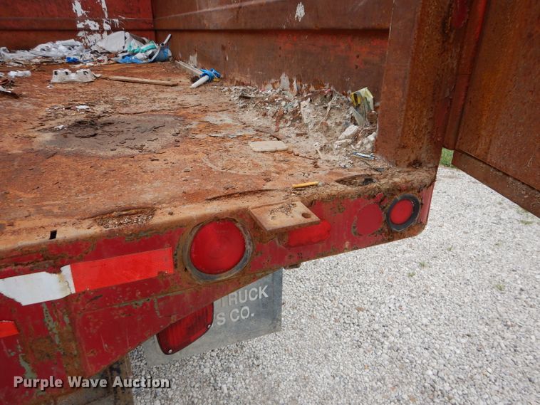 image for item DI8269 1994 Chevrolet Kodiak  dump truck