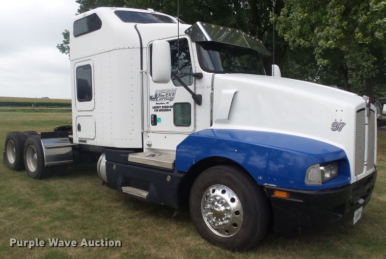 image for item DX9235 2006 Kenworth T600  semi truck