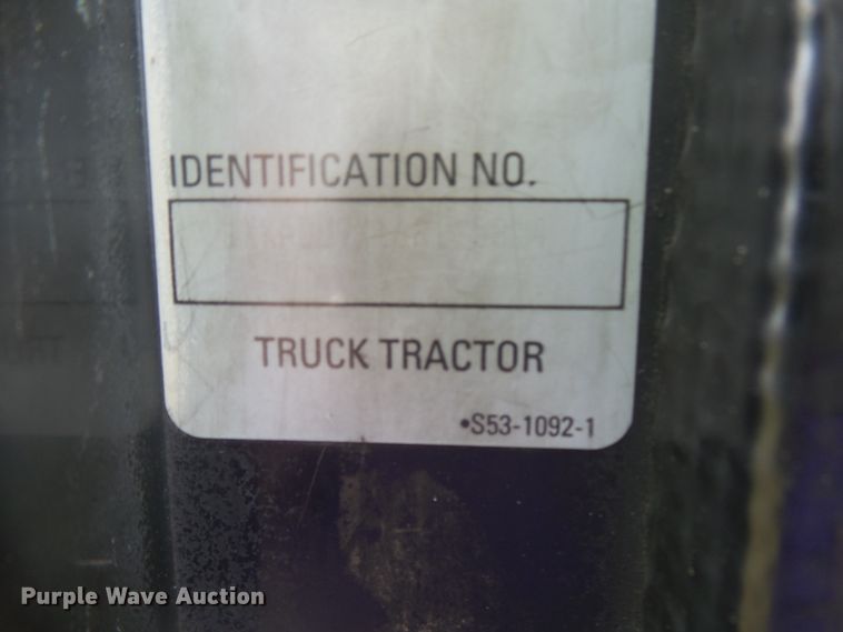 image for item DX9235 2006 Kenworth T600  semi truck