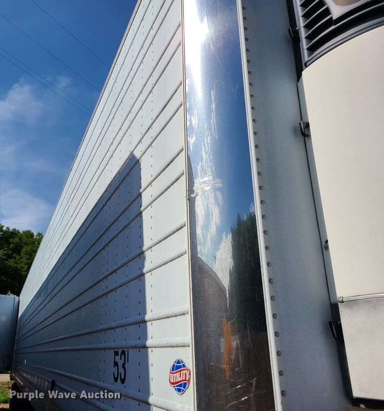 image for item EL9905 1999 Utility refrigerated van trailer