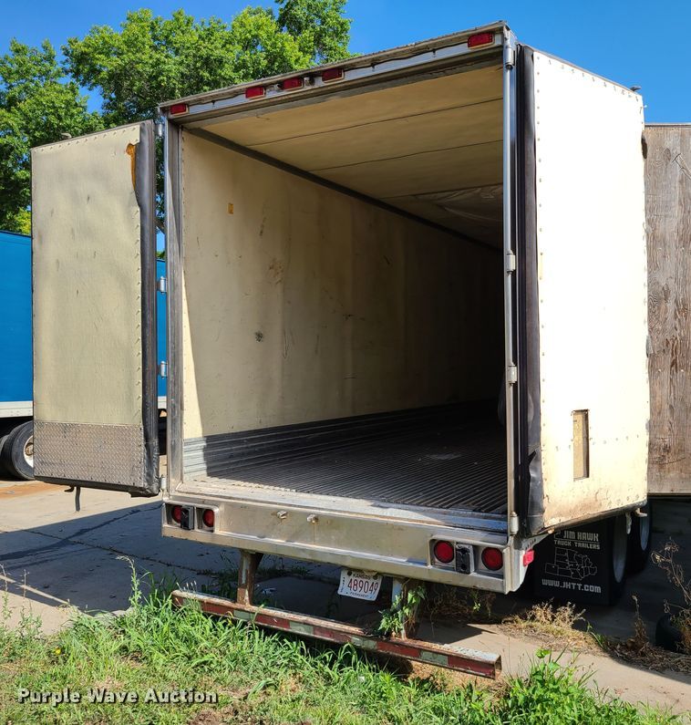 image for item EL9905 1999 Utility refrigerated van trailer