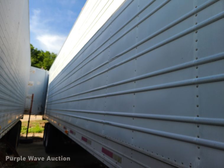 image for item EL9905 1999 Utility refrigerated van trailer