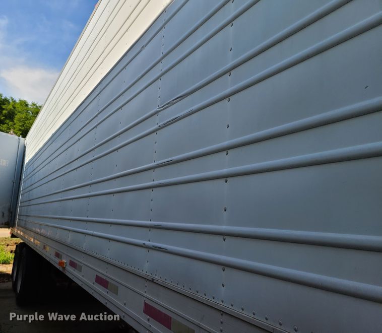 image for item EL9905 1999 Utility refrigerated van trailer