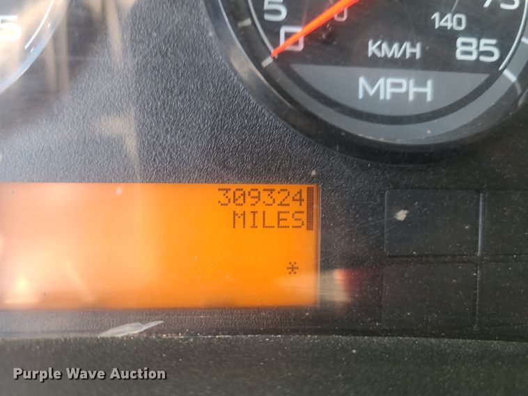 image for item EL9975 2014 International ProStar  semi truck