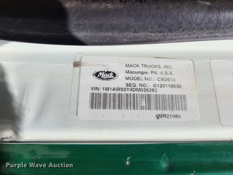image for item EL9982 2013 Mack CXU613  semi truck