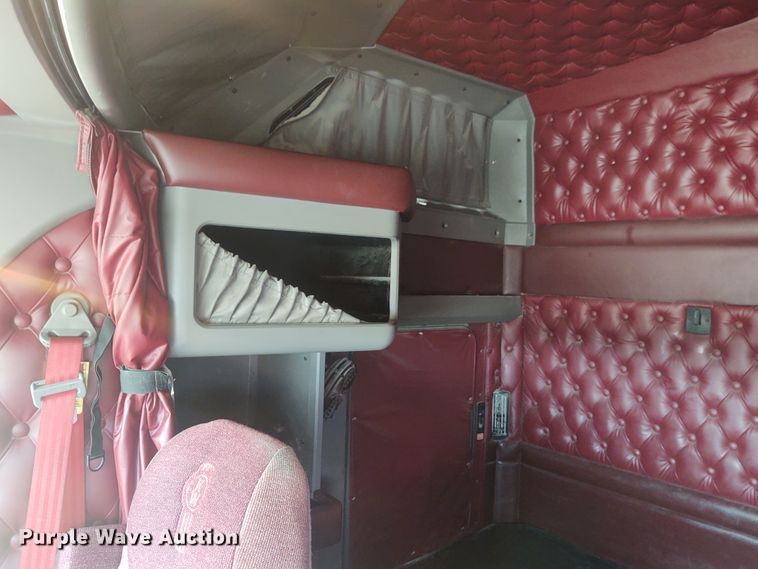 image for item EQ9410 2009 Kenworth T600  semi truck