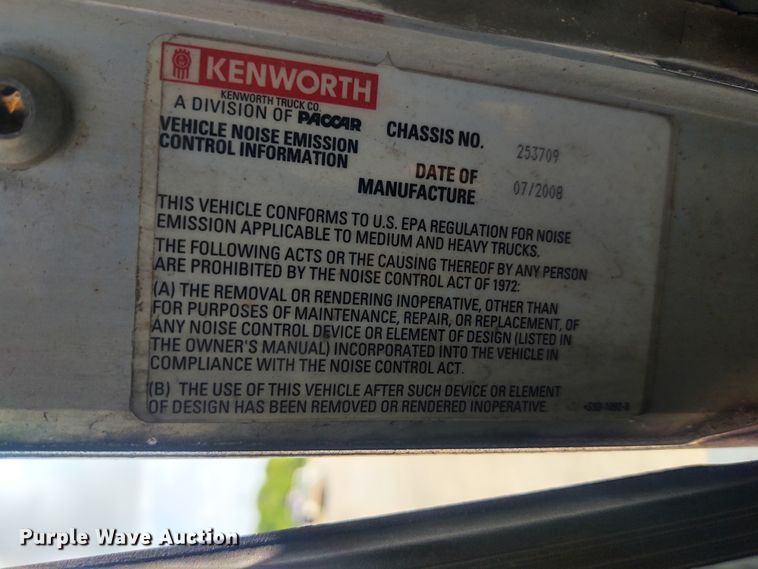 image for item EQ9410 2009 Kenworth T600  semi truck