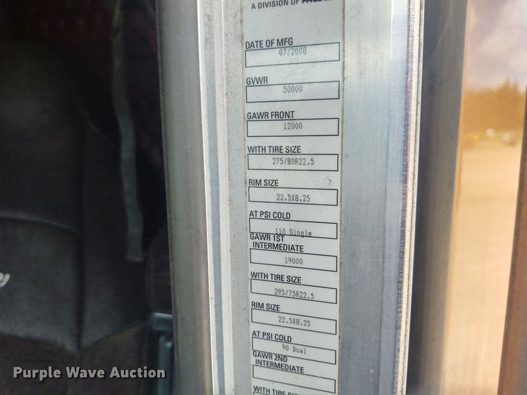 image for item EQ9410 2009 Kenworth T600  semi truck