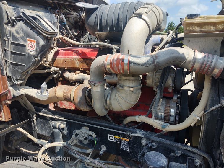 image for item EQ9410 2009 Kenworth T600  semi truck