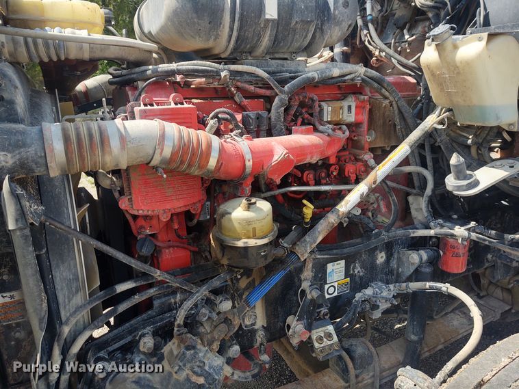 image for item EQ9410 2009 Kenworth T600  semi truck