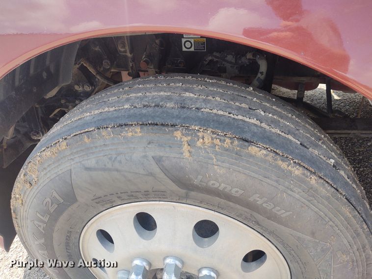 image for item EQ9410 2009 Kenworth T600  semi truck