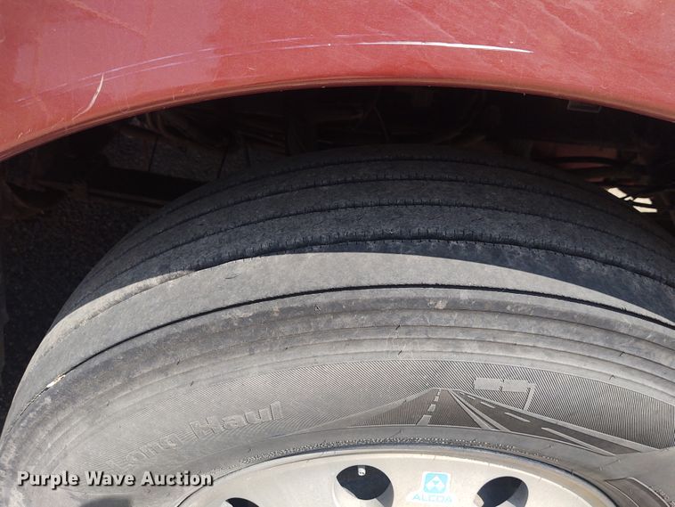 image for item EQ9410 2009 Kenworth T600  semi truck