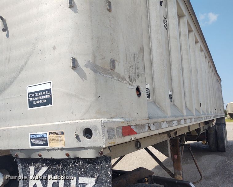 image for item EQ9412 2013 Kruz end dump trailer