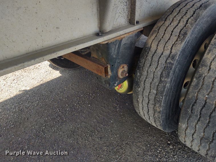 image for item EQ9412 2013 Kruz end dump trailer