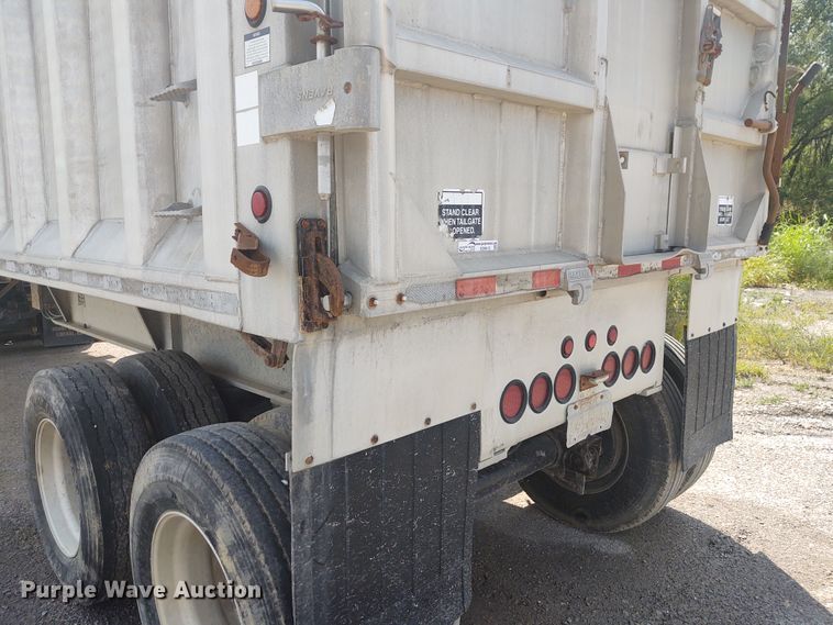 image for item EQ9412 2013 Kruz end dump trailer
