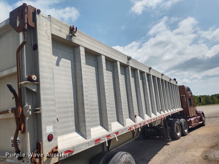 image for item EQ9412 2013 Kruz end dump trailer