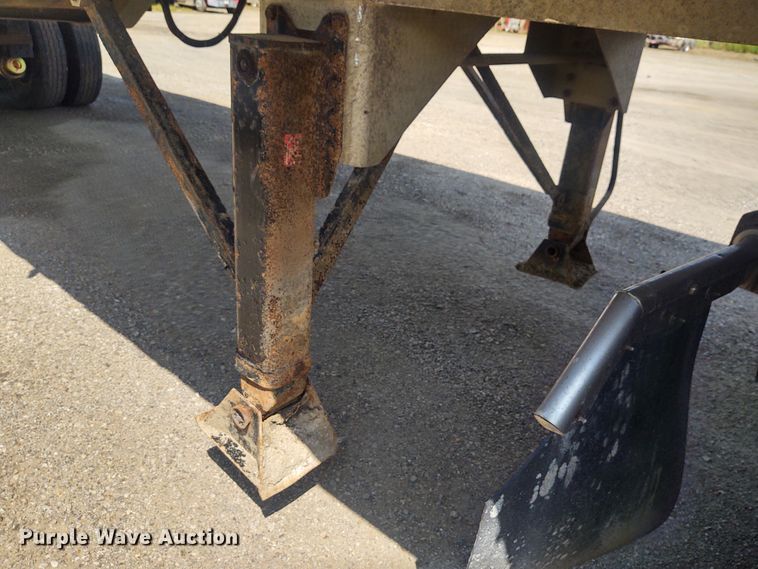 image for item EQ9412 2013 Kruz end dump trailer