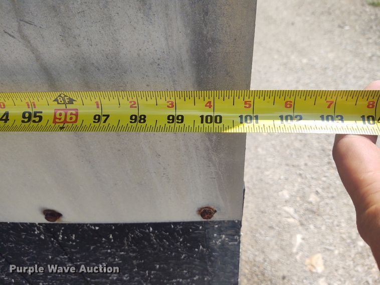 image for item EQ9412 2013 Kruz end dump trailer