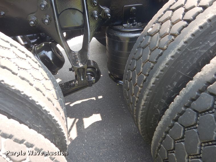 image for item FT9124 2015 International ProStar  semi truck