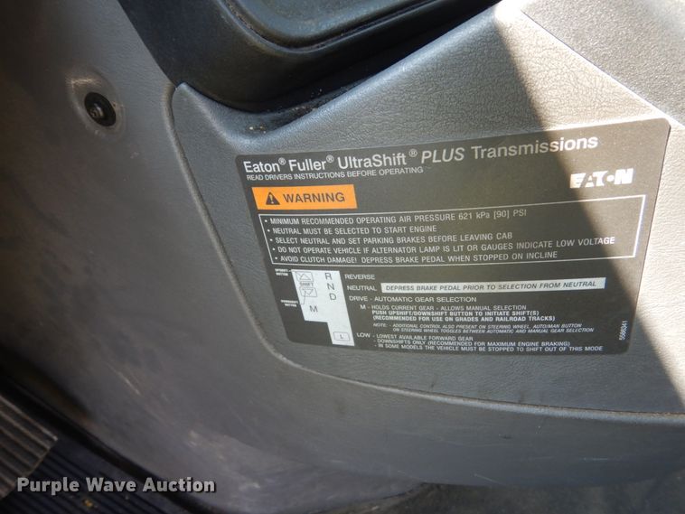 image for item FT9124 2015 International ProStar  semi truck