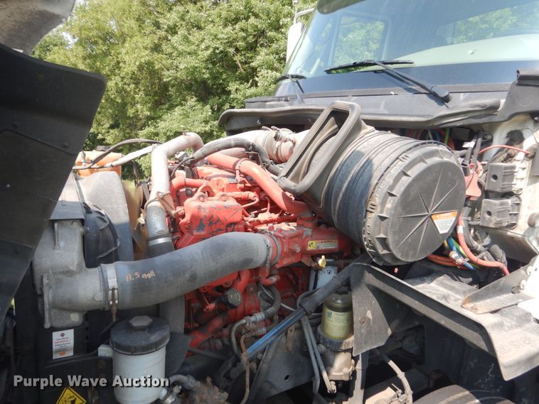 image for item FT9124 2015 International ProStar  semi truck