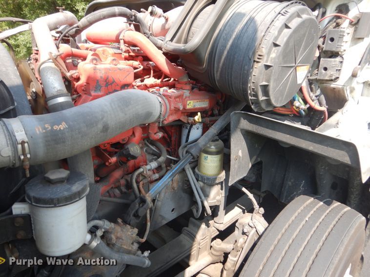 image for item FT9124 2015 International ProStar  semi truck