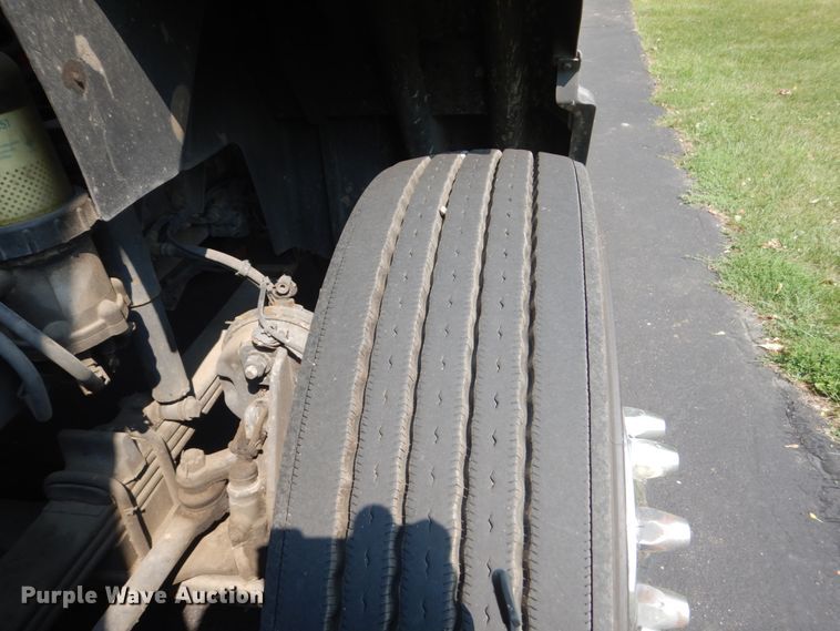 image for item FT9124 2015 International ProStar  semi truck