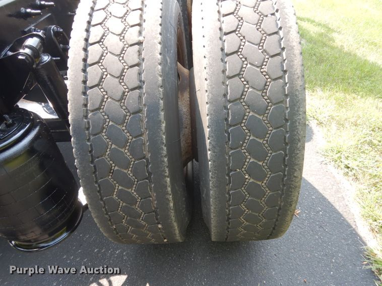 image for item FT9124 2015 International ProStar  semi truck