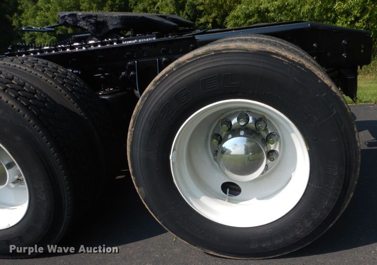 image for item FT9124 2015 International ProStar  semi truck