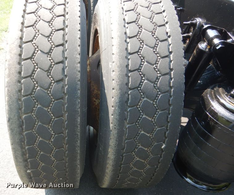 image for item FT9124 2015 International ProStar  semi truck