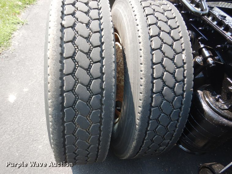 image for item FT9124 2015 International ProStar  semi truck