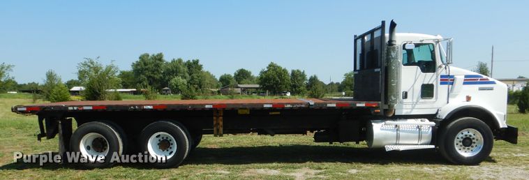 image for item GM9096 2007 Kenworth T800  flat dump bed truck