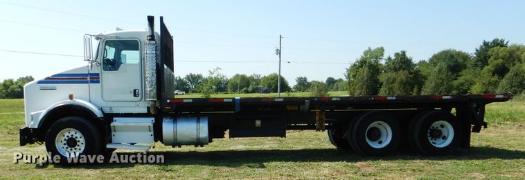 image for item GM9096 2007 Kenworth T800  flat dump bed truck