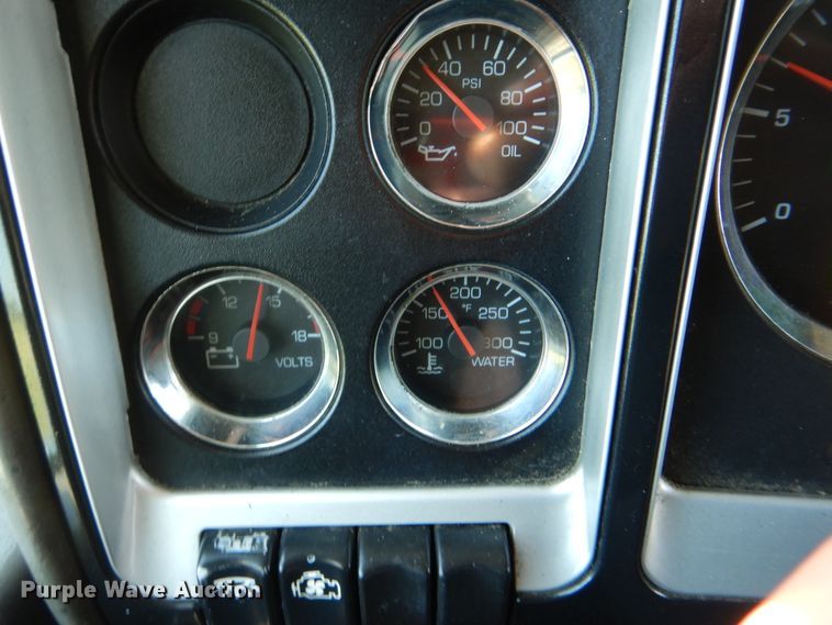 image for item GM9096 2007 Kenworth T800  flat dump bed truck