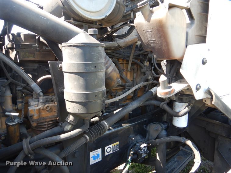 image for item GM9096 2007 Kenworth T800  flat dump bed truck