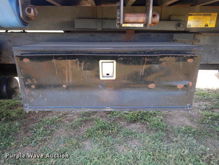 image for item GM9096 2007 Kenworth T800  flat dump bed truck