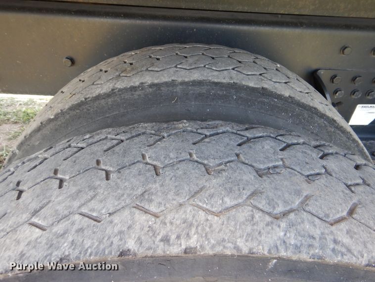 image for item GM9096 2007 Kenworth T800  flat dump bed truck