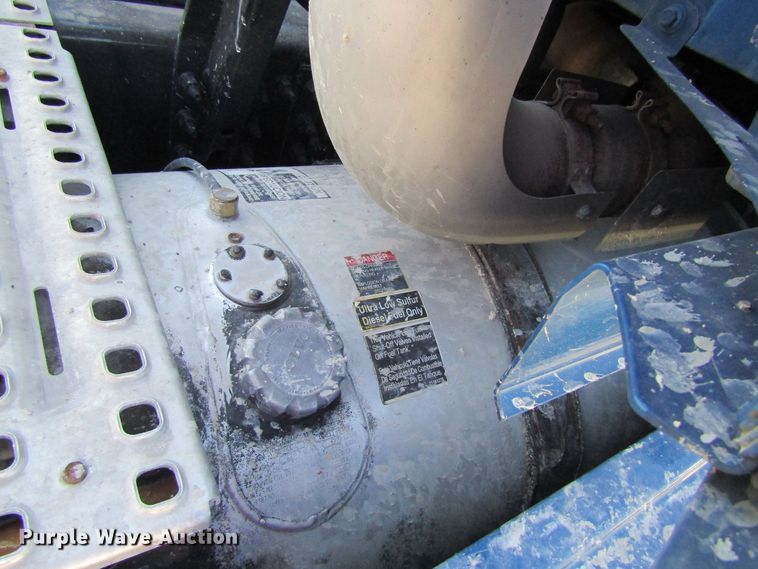 image for item GQ9084 2012 Volvo VNL630  semi truck