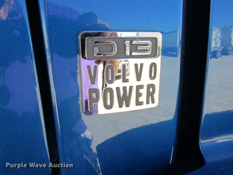 image for item GQ9084 2012 Volvo VNL630  semi truck