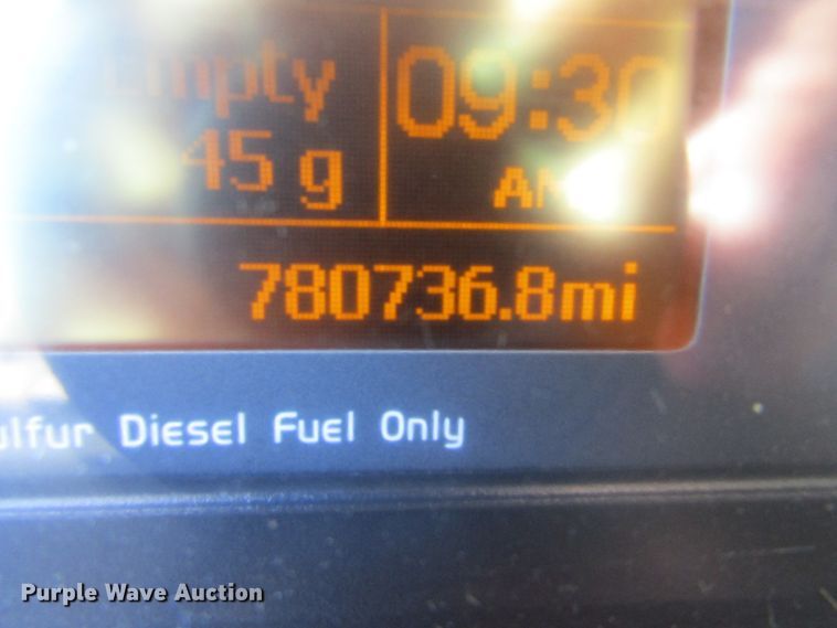 image for item GQ9084 2012 Volvo VNL630  semi truck