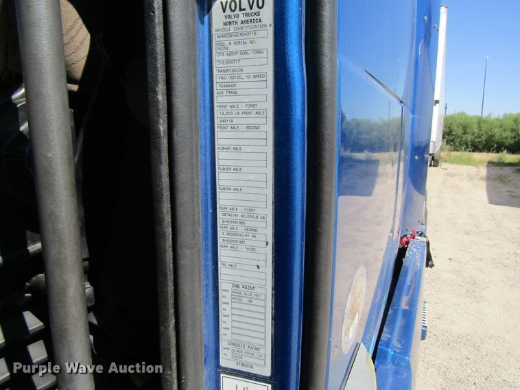 image for item GQ9084 2012 Volvo VNL630  semi truck