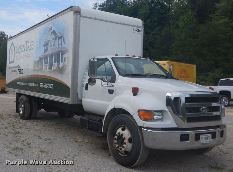 image for item GR9718 2004 Ford F650 Super Duty XLT  box truck