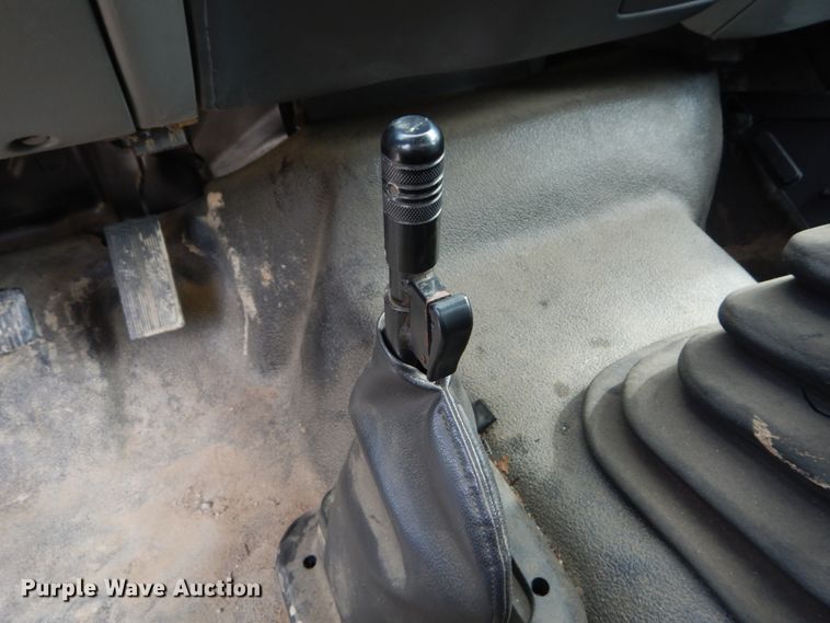 image for item GR9718 2004 Ford F650 Super Duty XLT  box truck