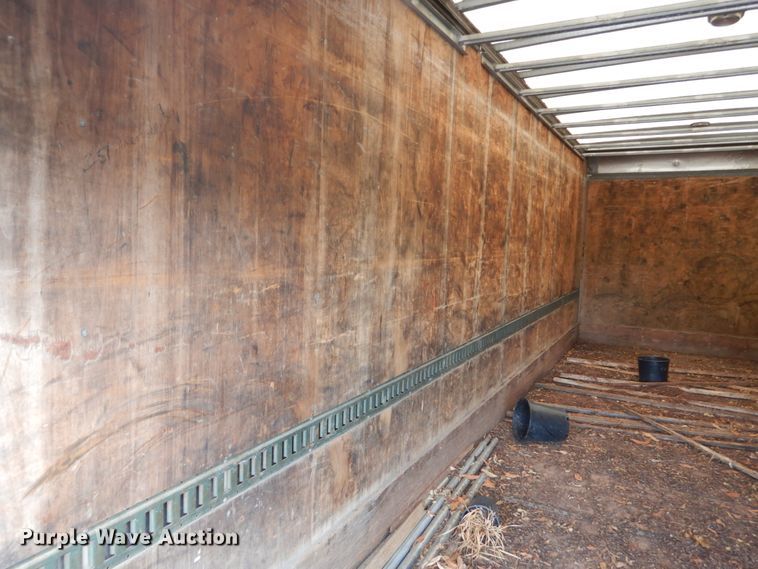 image for item GR9718 2004 Ford F650 Super Duty XLT  box truck