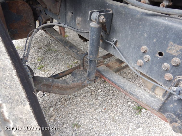 image for item GR9718 2004 Ford F650 Super Duty XLT  box truck