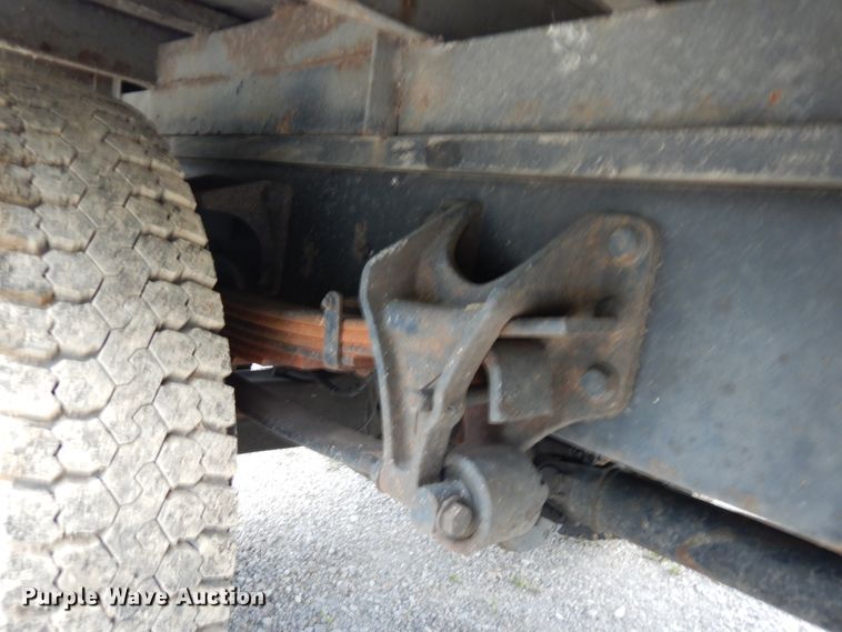 image for item GR9718 2004 Ford F650 Super Duty XLT  box truck